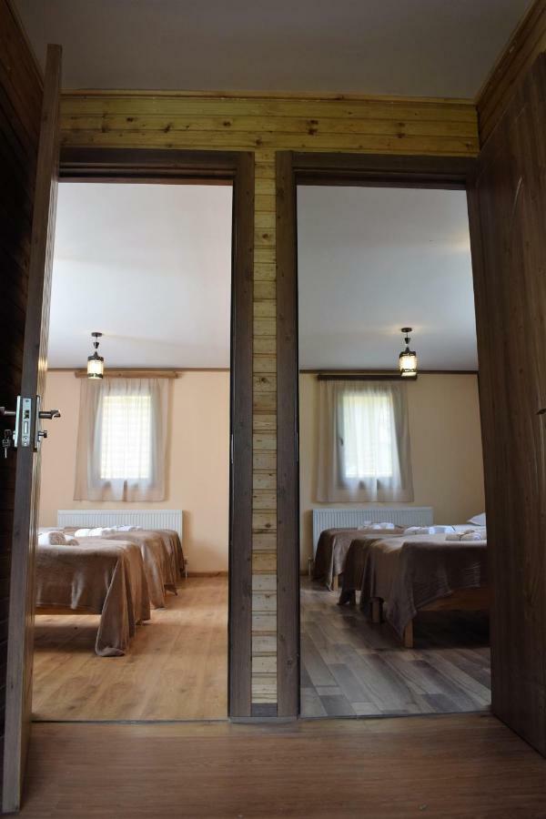 Gergeti Woods Villa Kazbegi Kültér fotó