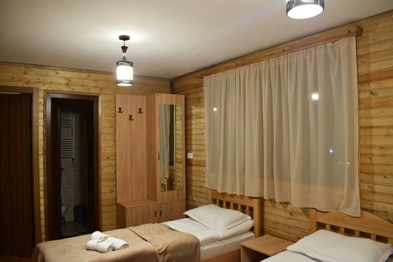 Gergeti Woods Villa Kazbegi Kültér fotó